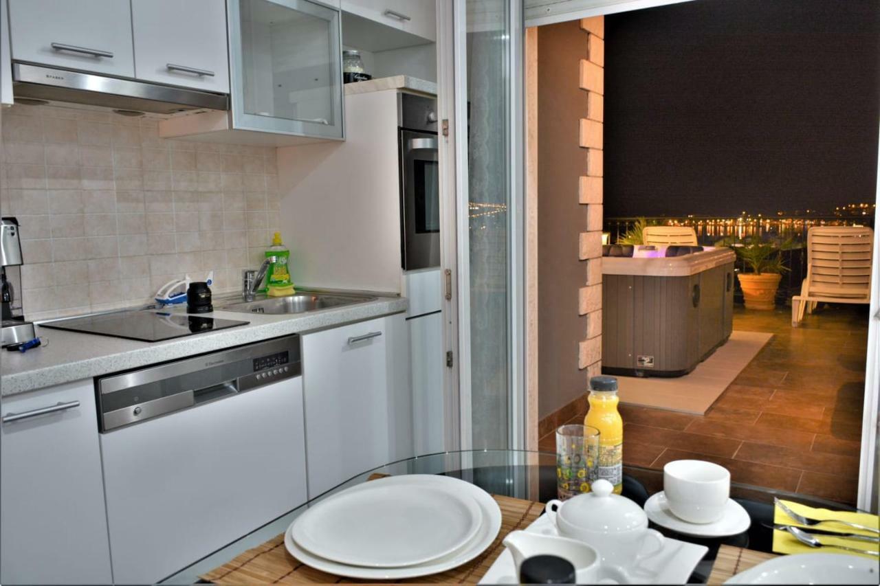 Sea View Apartments With Jaccuzzi Podstrana Extérieur photo